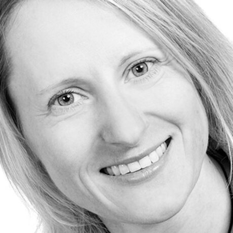 Dr. Katrin Adler